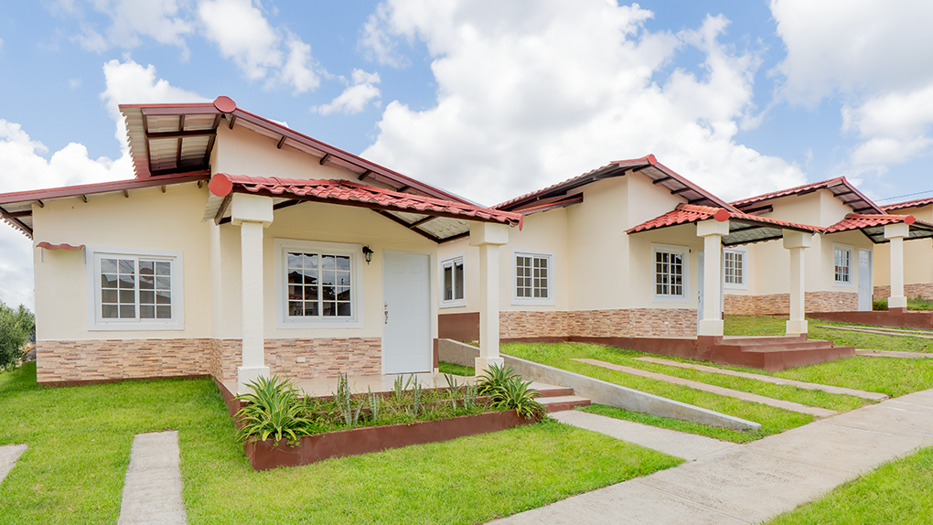 CAsa en la chorrera con bono solidario